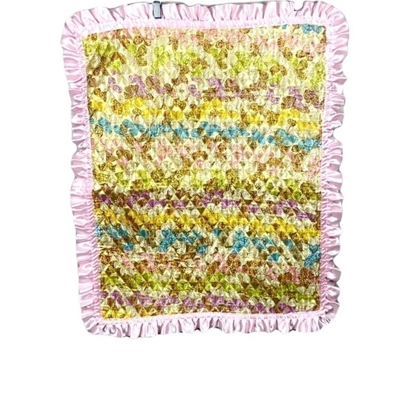 Vintage Boho Floral Embroidered Table decor - Picture 1 of 10